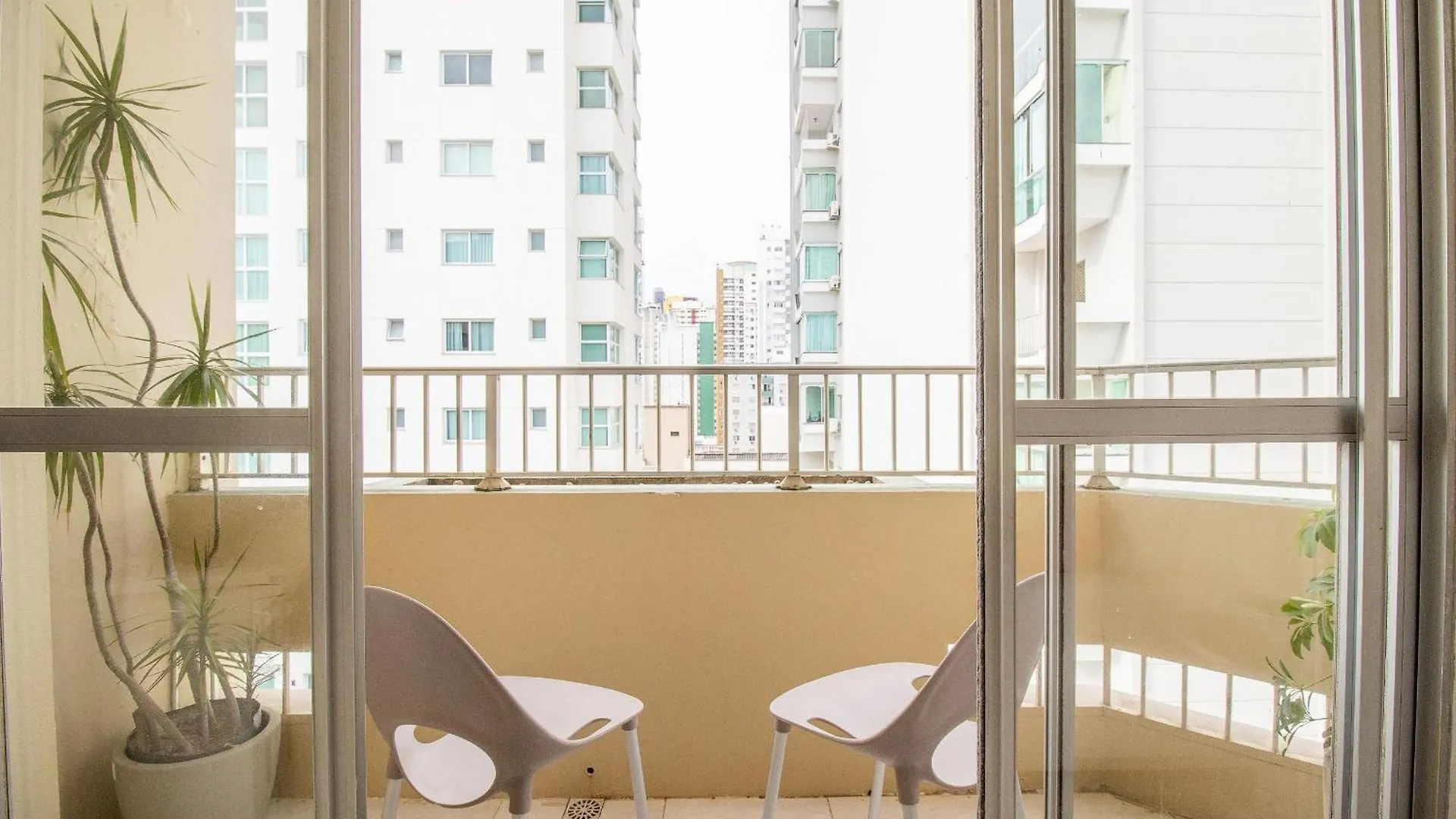 Nvr82B - Sacada, Quadra Mar, 2 Dorm Climatizados Appartement Balneário Camboriú 0*,