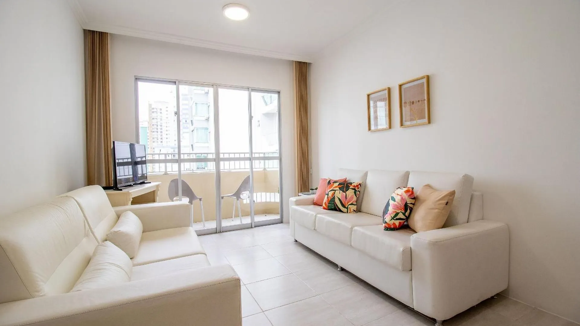 Nvr82B - Sacada, Quadra Mar, 2 Dorm Climatizados Appartement Balneário Camboriú Brazilië